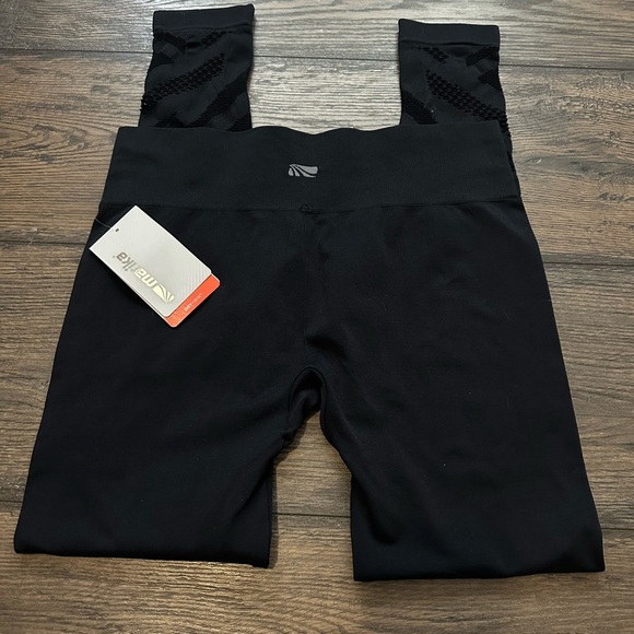 Marika Kids Black Leggings - Picture 1 of 4